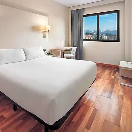 Estacion Hotel 4*